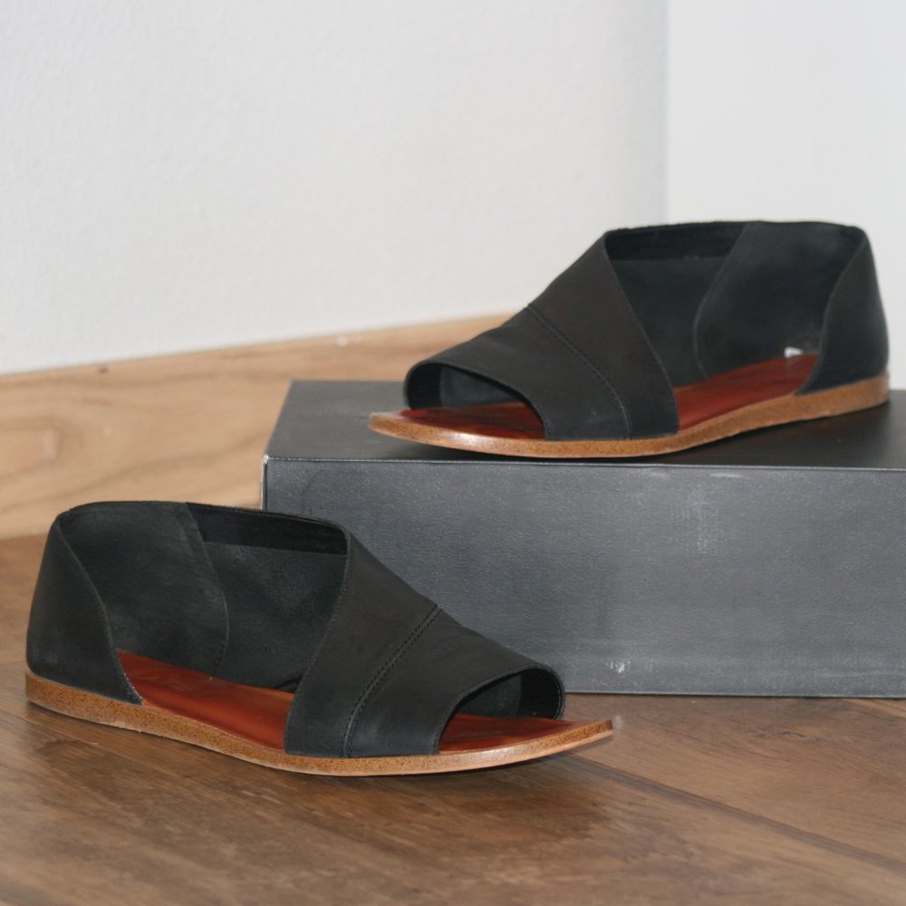 1.State Celvin Slip on Peep Toe Sandal